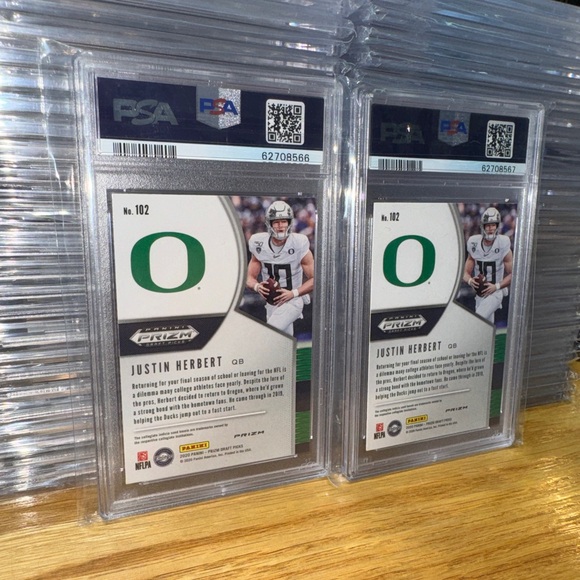 (2) 2020 Panini Prizm Justin Herbert RC Red Prizm DP QB PSA 10 Gem Mint - LOT 2 - Picture 3 of 3